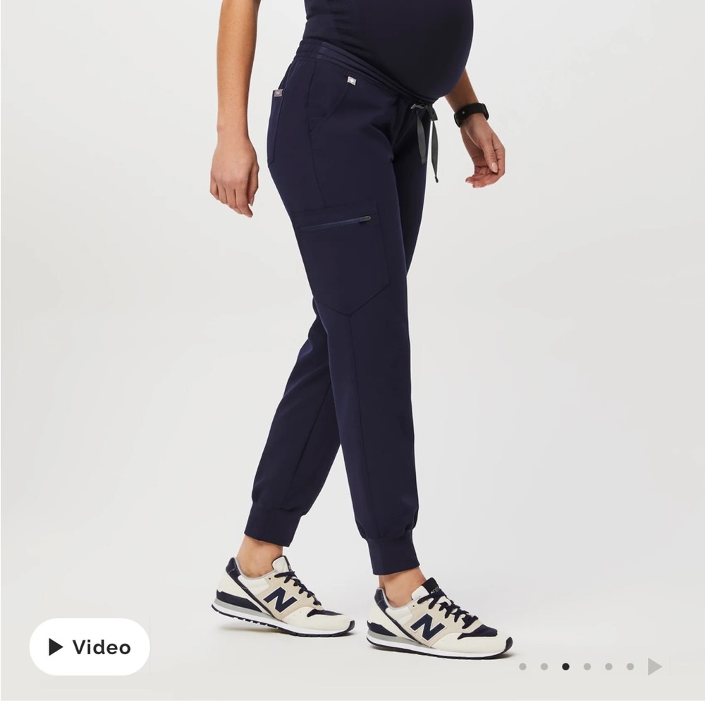 FIGS Zamora Maternity Jogger Scrub Pants - Navy